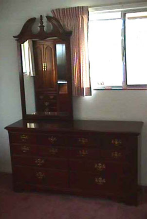 MVC-003S