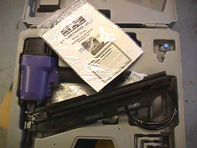 AMVC-012S